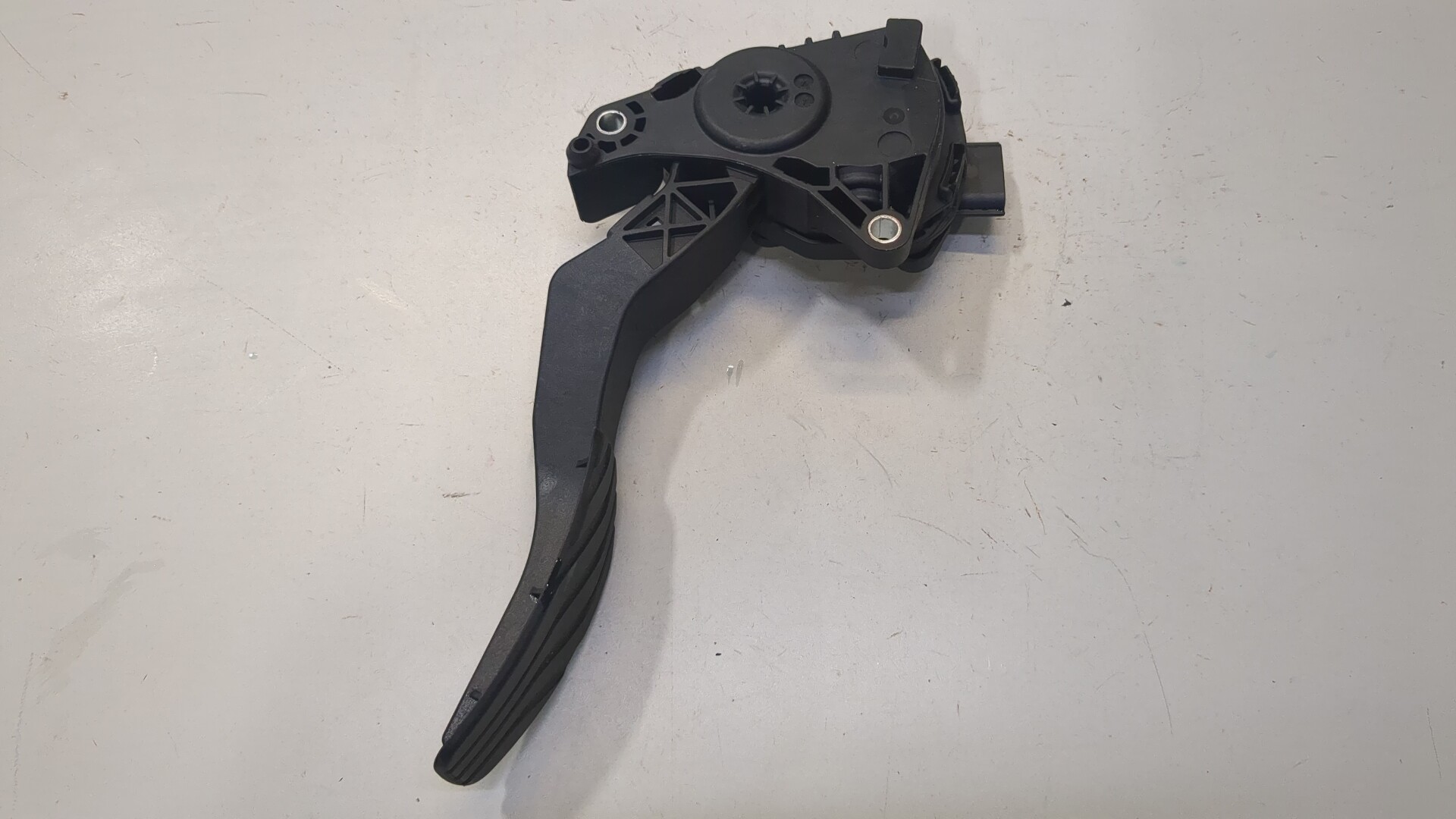 Педаль газа