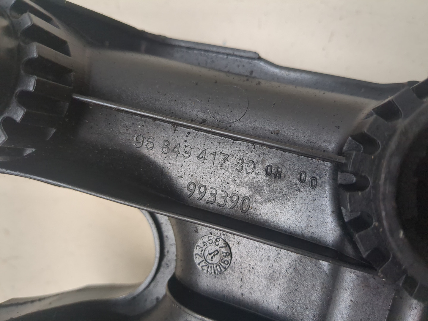 Крышка клапанная ГБЦ