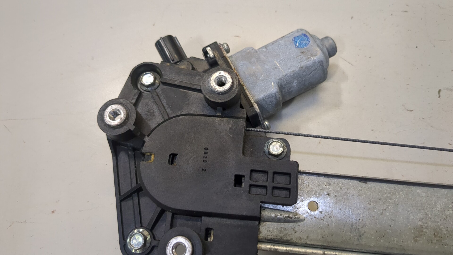 Стеклоподъемник электр. передний правый