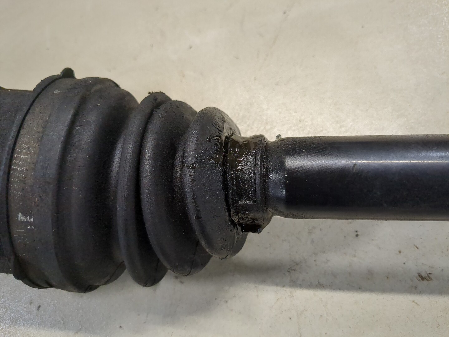 Полуось передняя правая