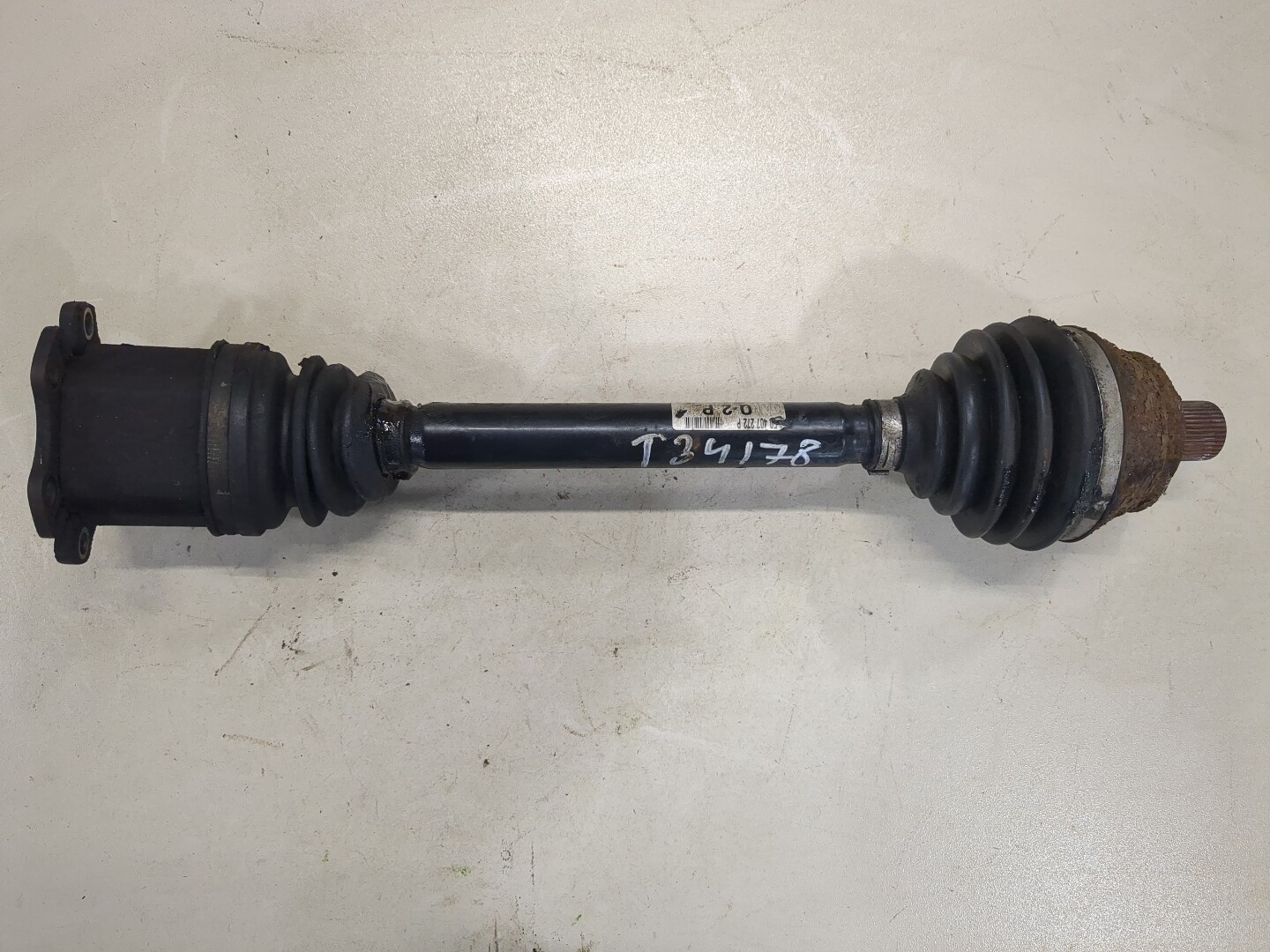 Полуось передняя правая