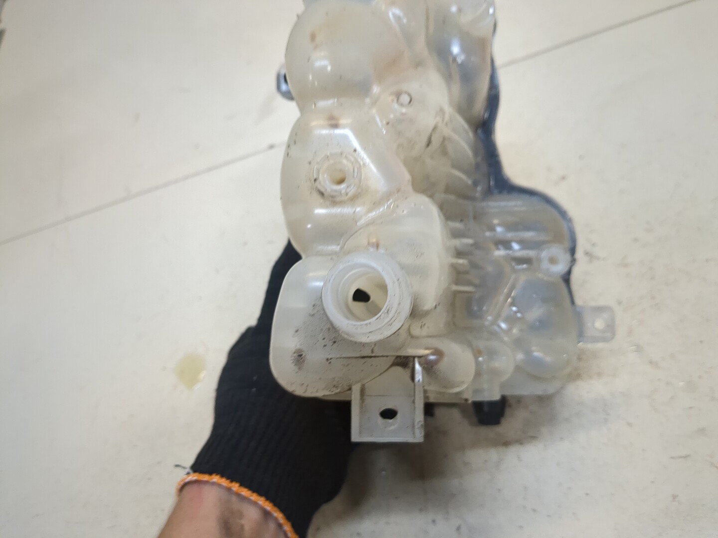 Бачок расширительный