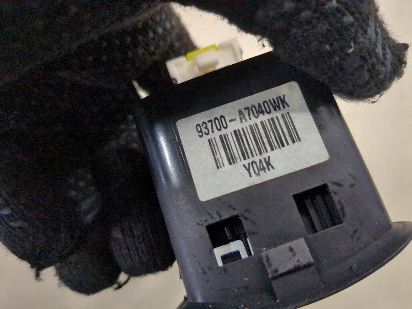 Кнопка корректора фар