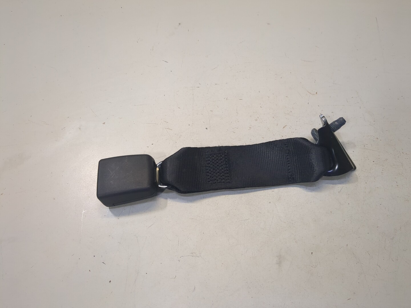Ответная часть ремня безопасности