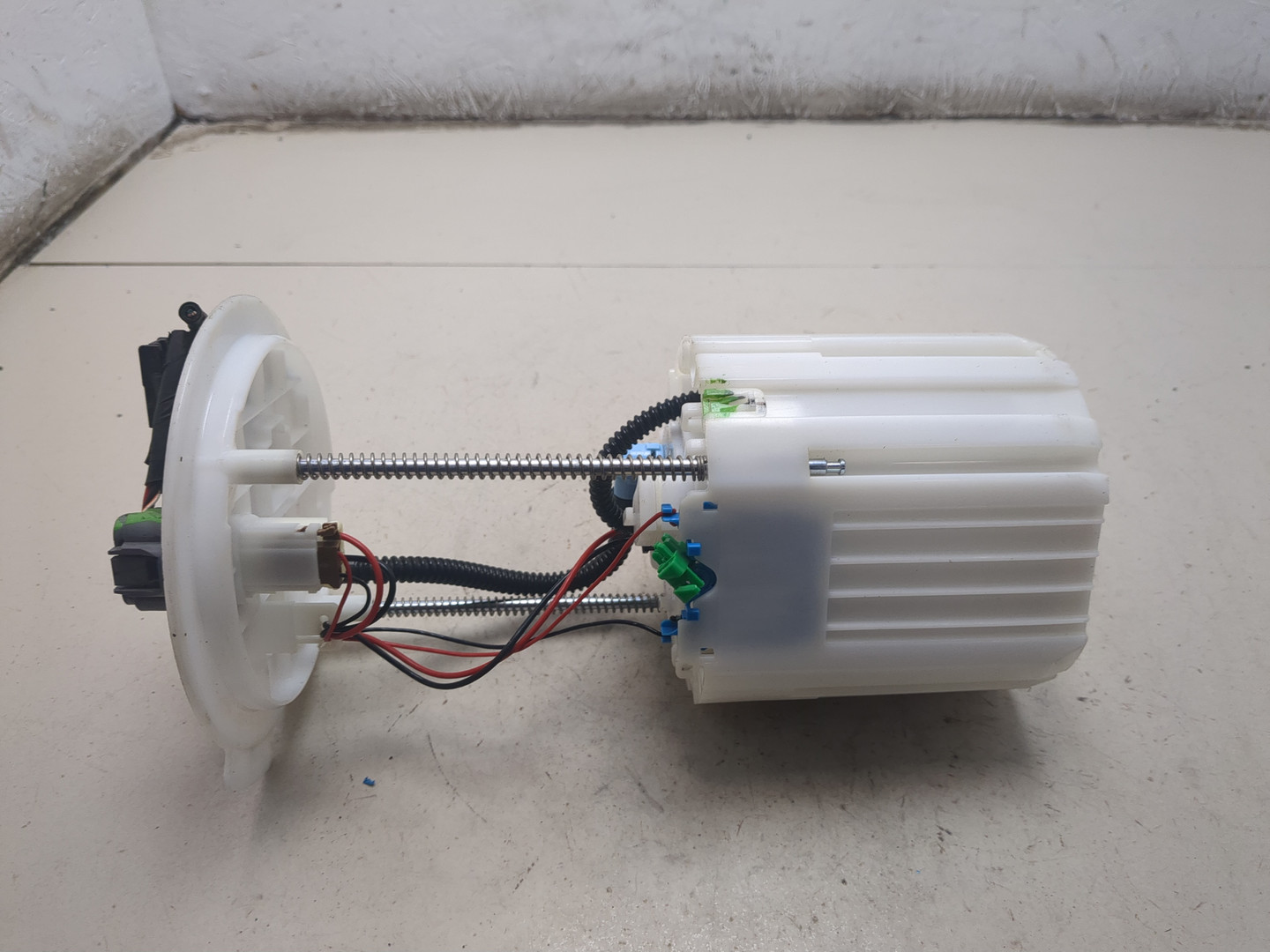 Насос топливный электрический