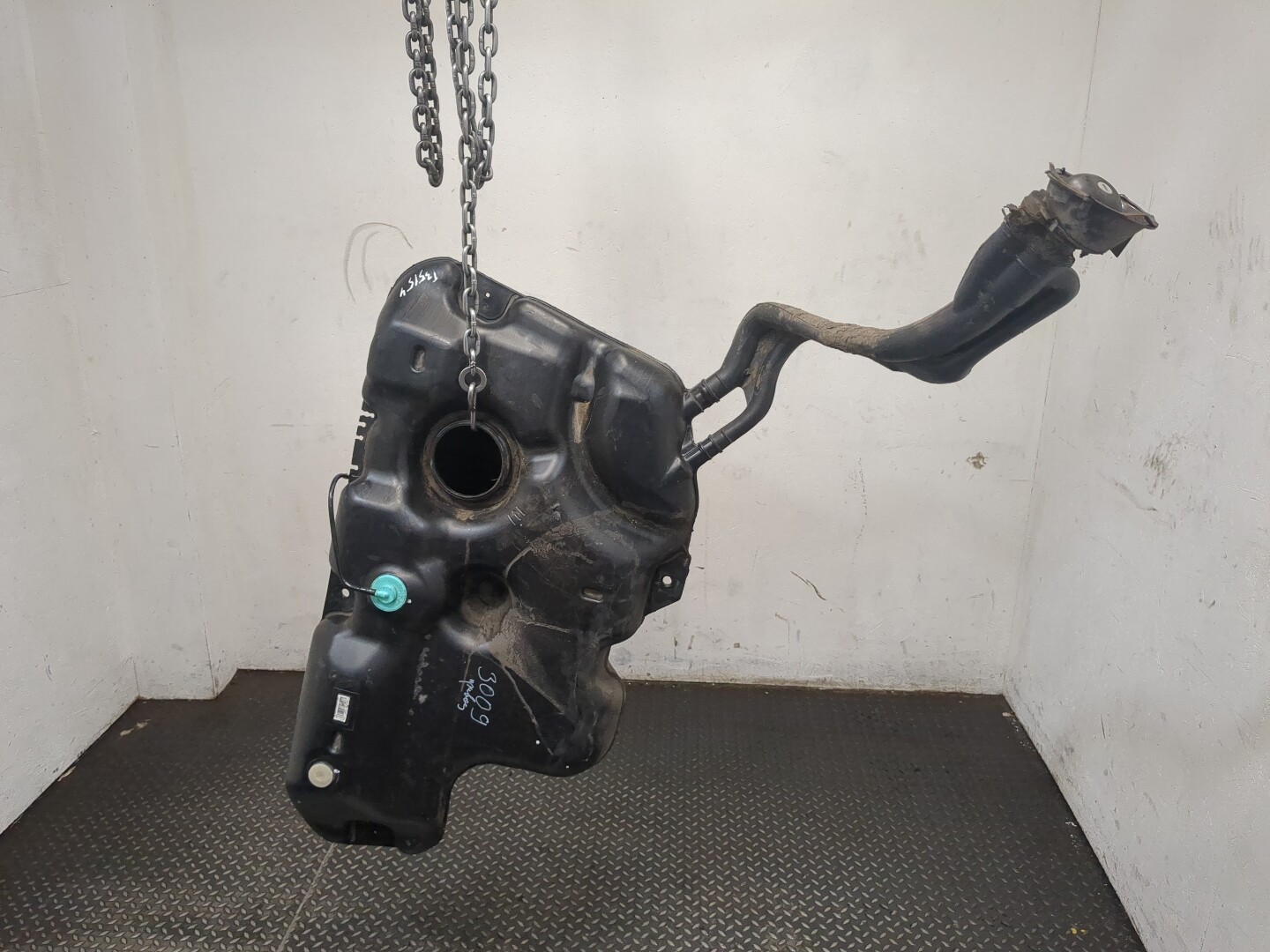 Бак топливный