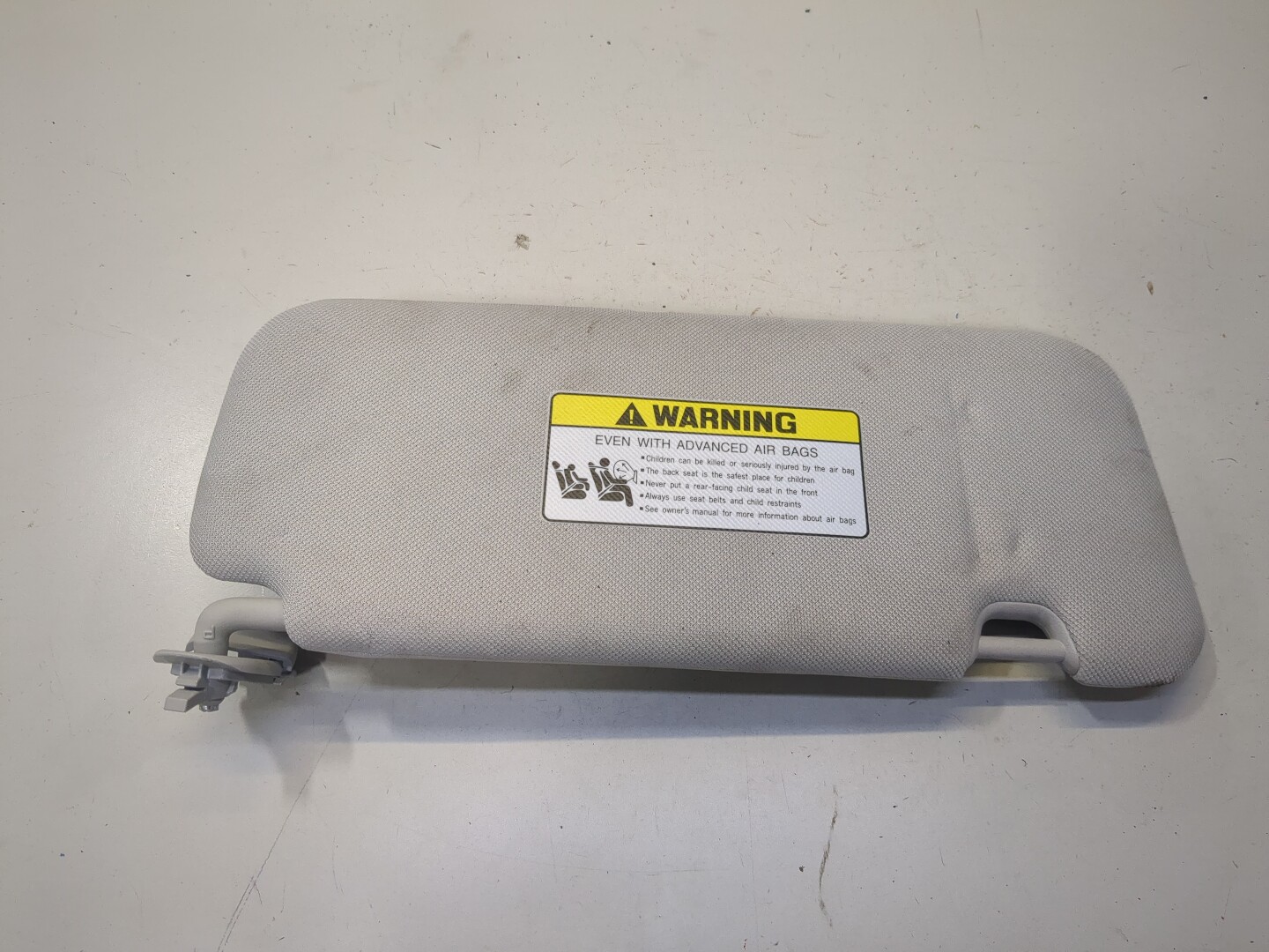 Козырек солнцезащитный