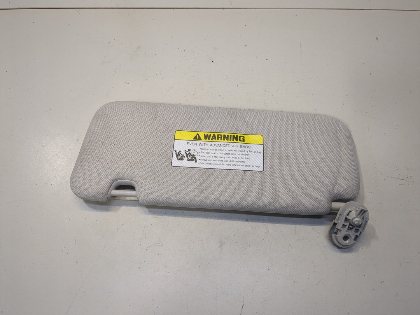 Козырек солнцезащитный