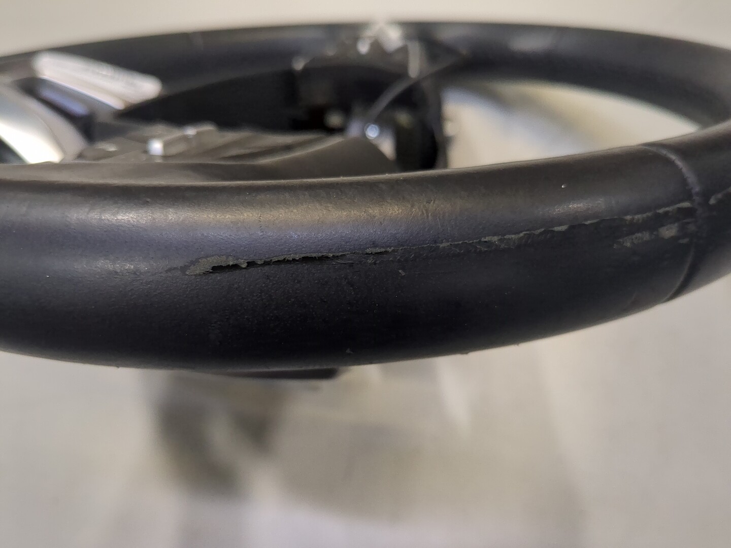 Рулевое колесо (руль)