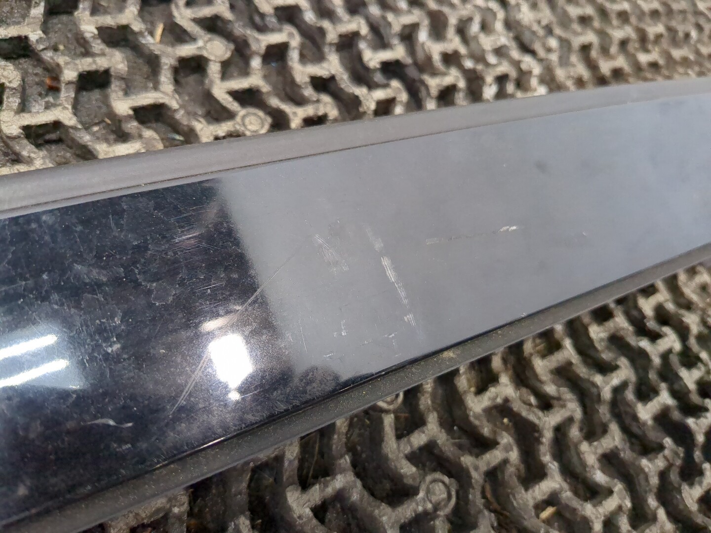 Молдинг крыши левый