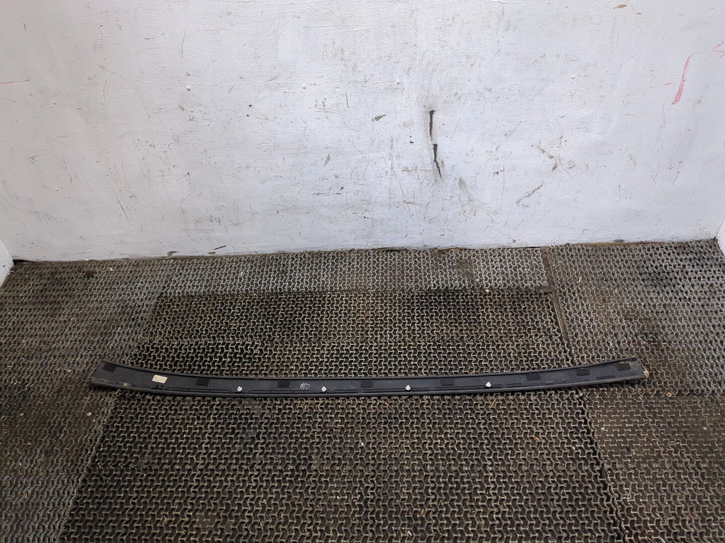 Молдинг крыши левый