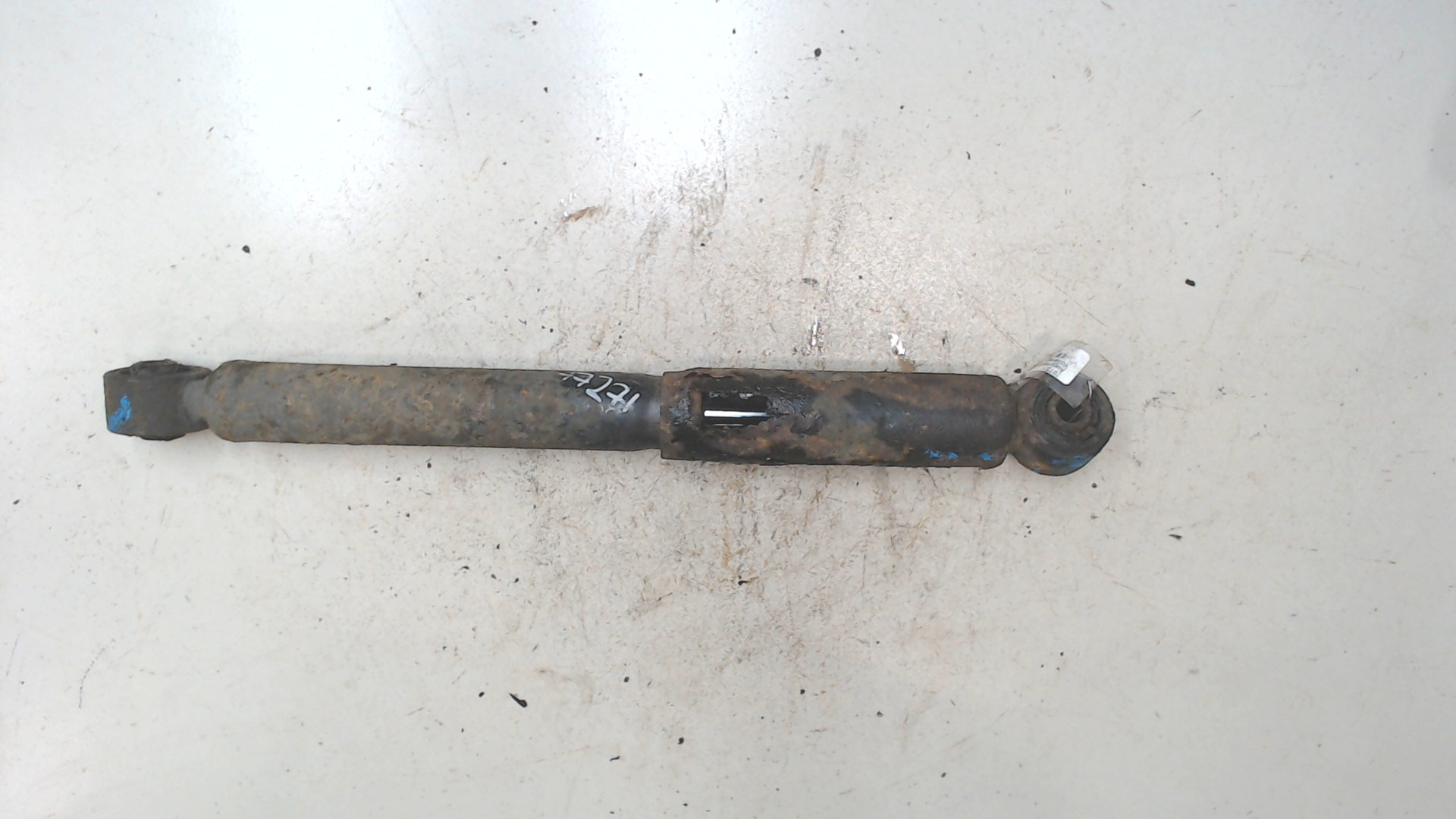 Амортизатор задний (стойка)