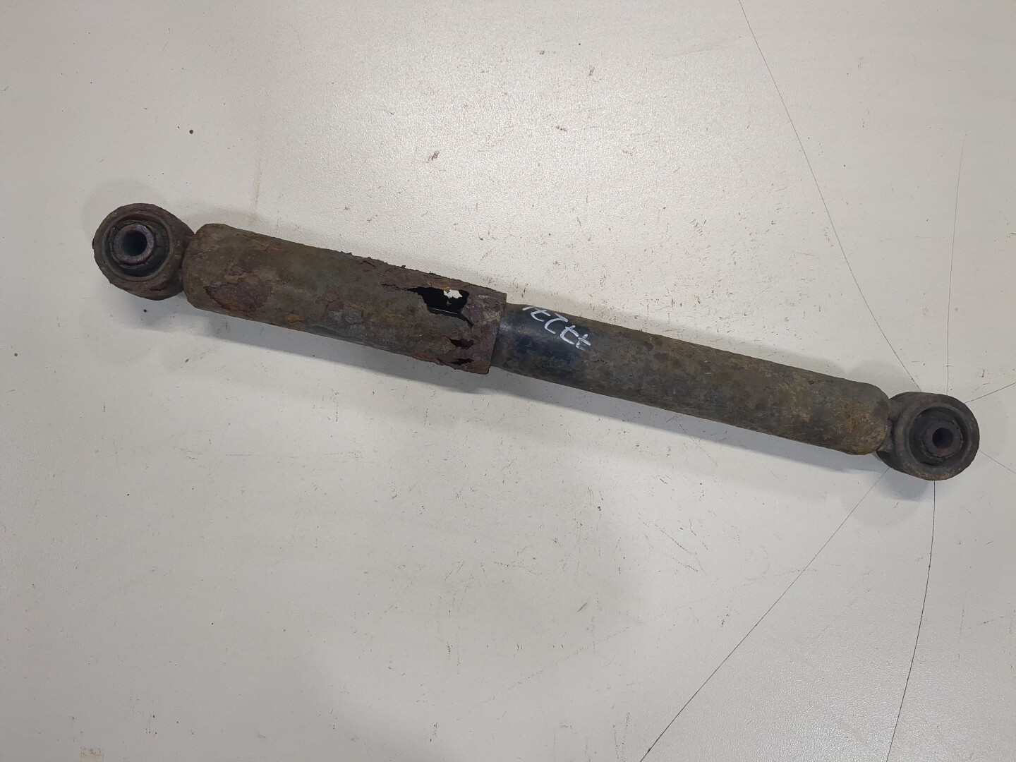 Амортизатор задний (стойка)