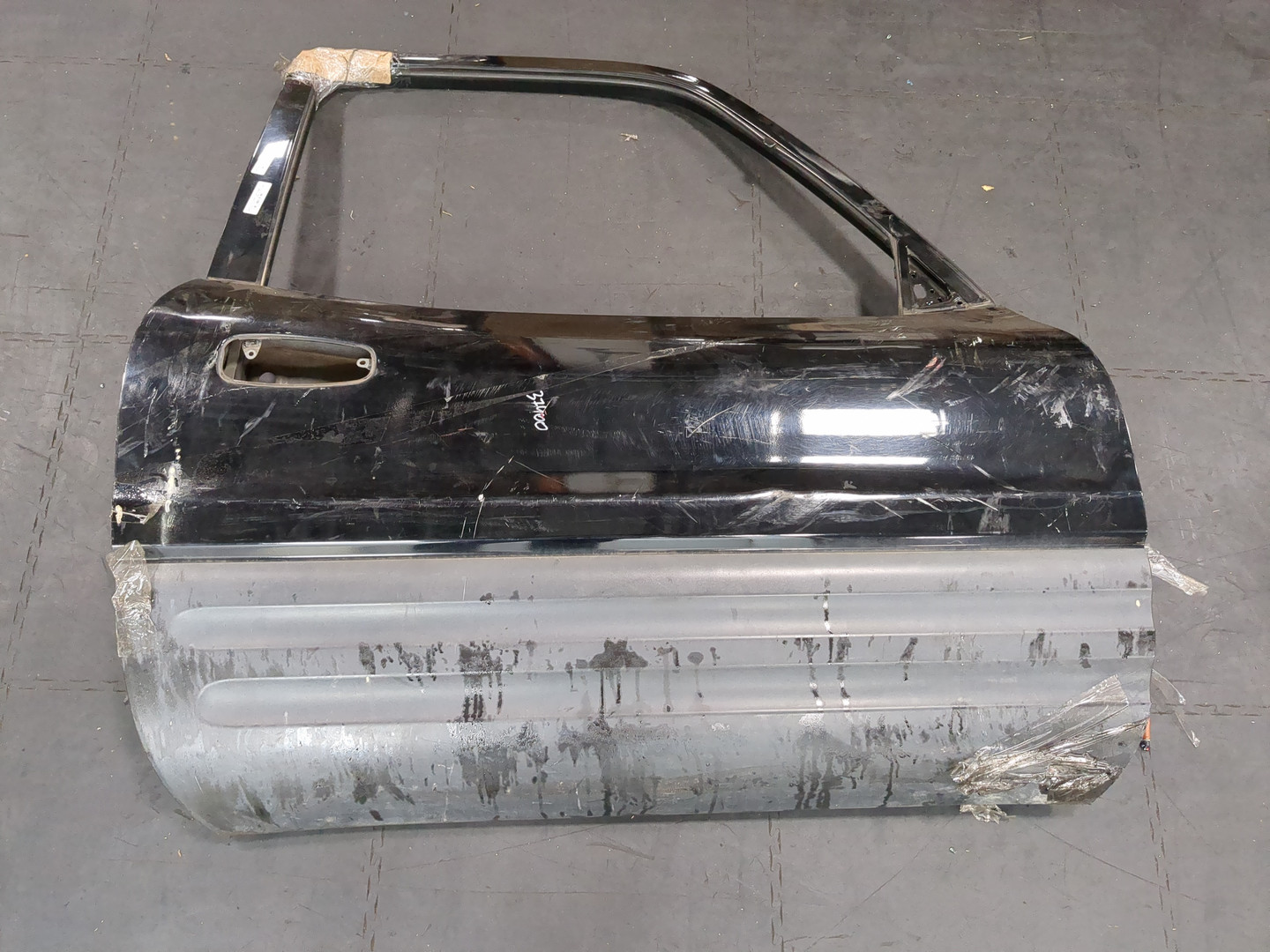 Дверь передняя правая