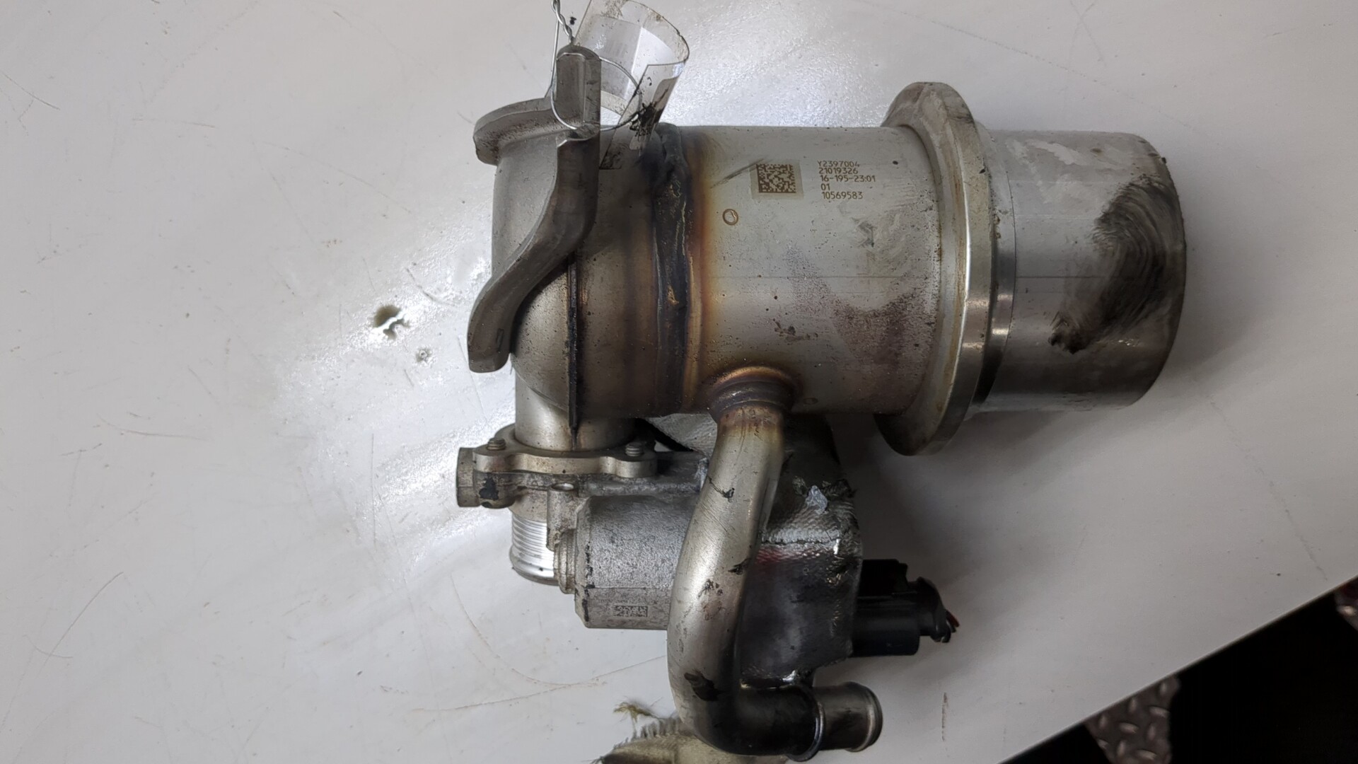 Тройник вентиляции картерных газов