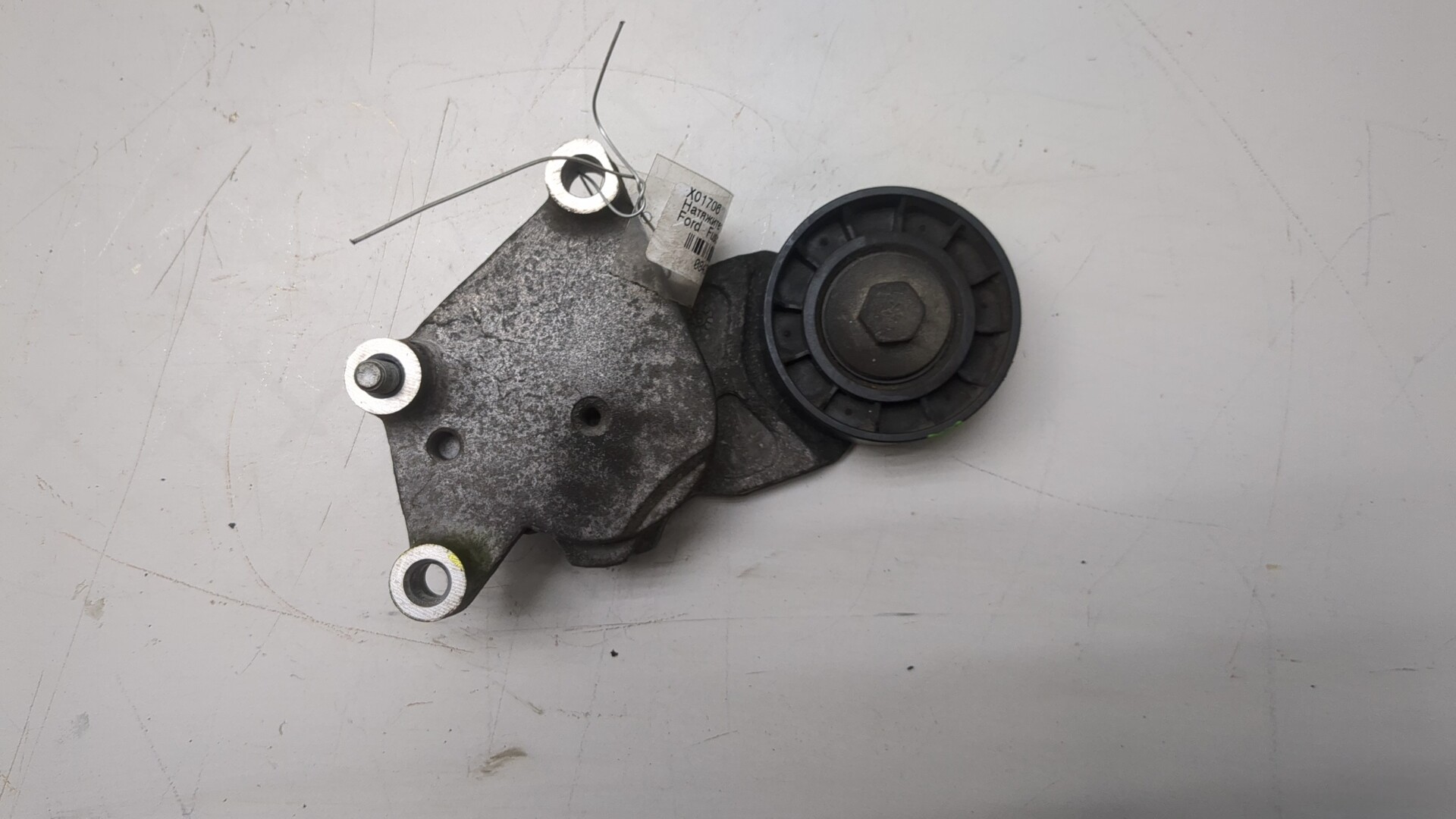 Натяжитель ремня