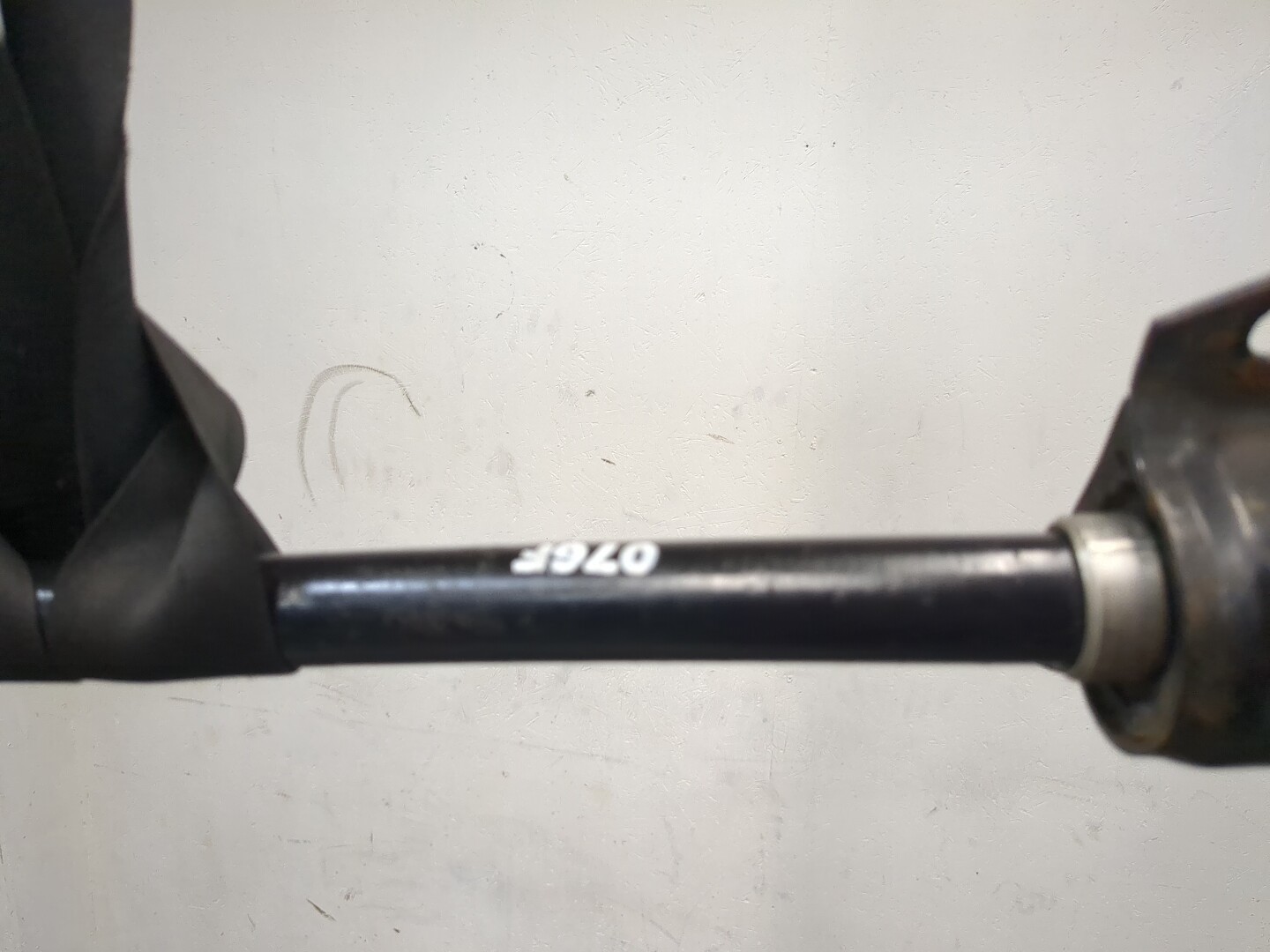 Стабилизатор передний