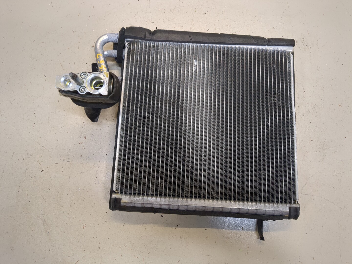 Радиатор кондиционера / конденсер