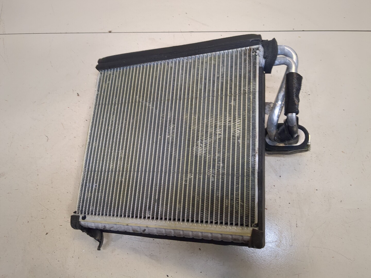 Радиатор кондиционера / конденсер