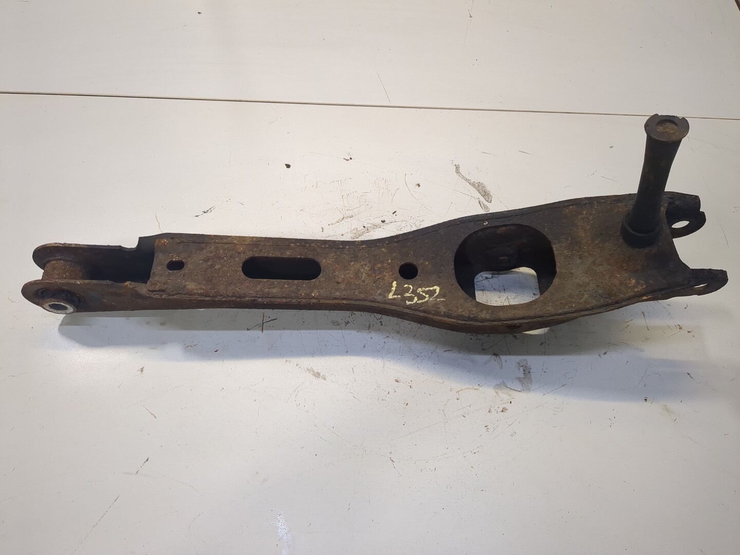 Рычаг задний