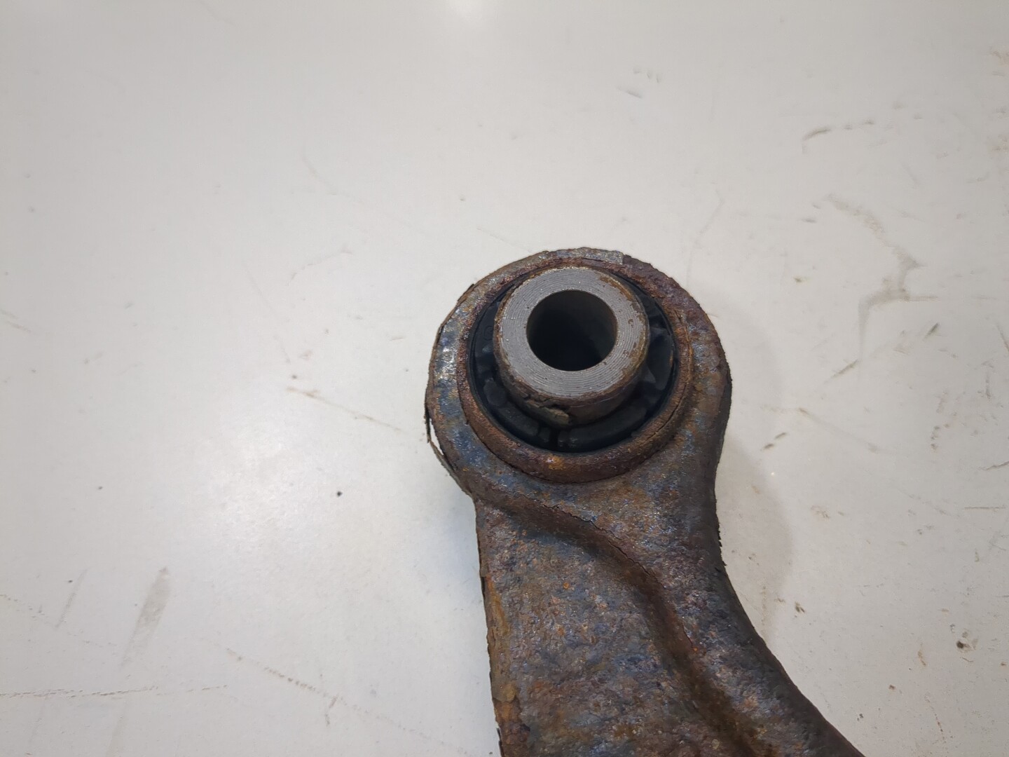 Рычаг задний