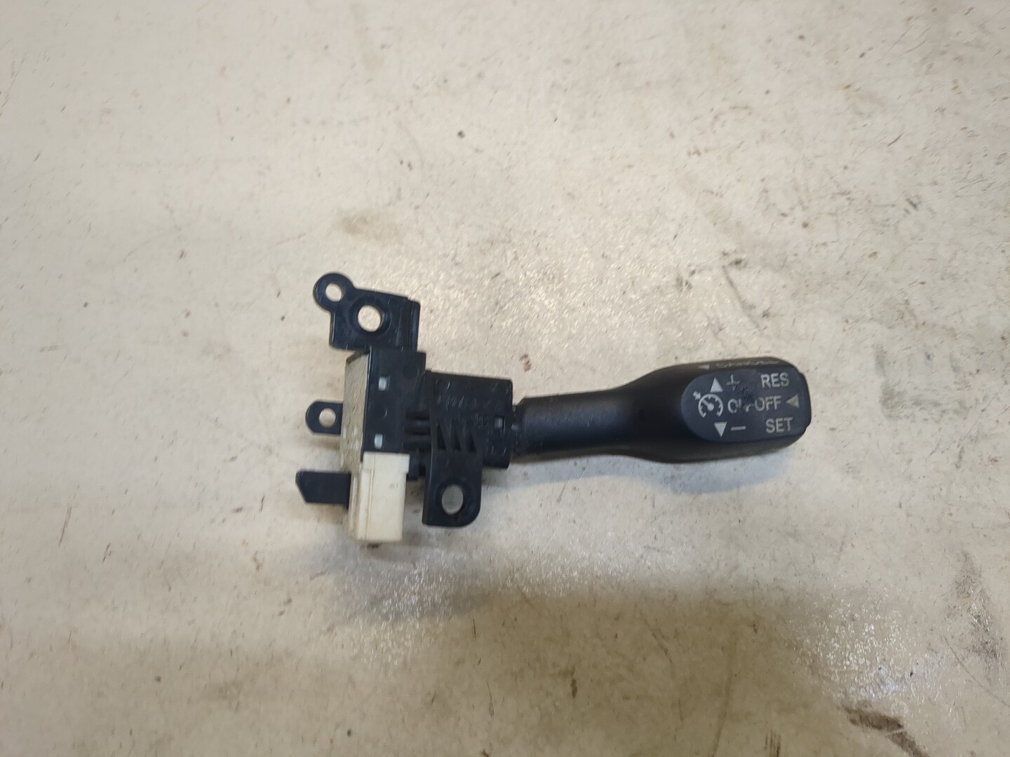 Переключатель круиз контроля