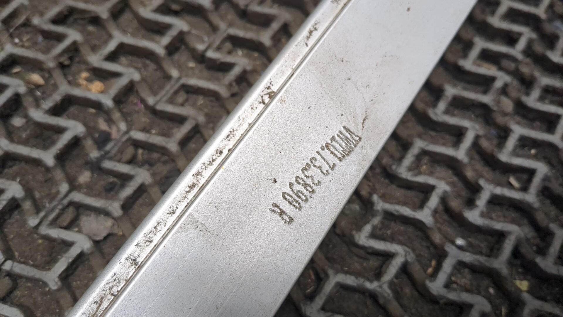 Рейлинг (релинг) правый (планка на крышу)