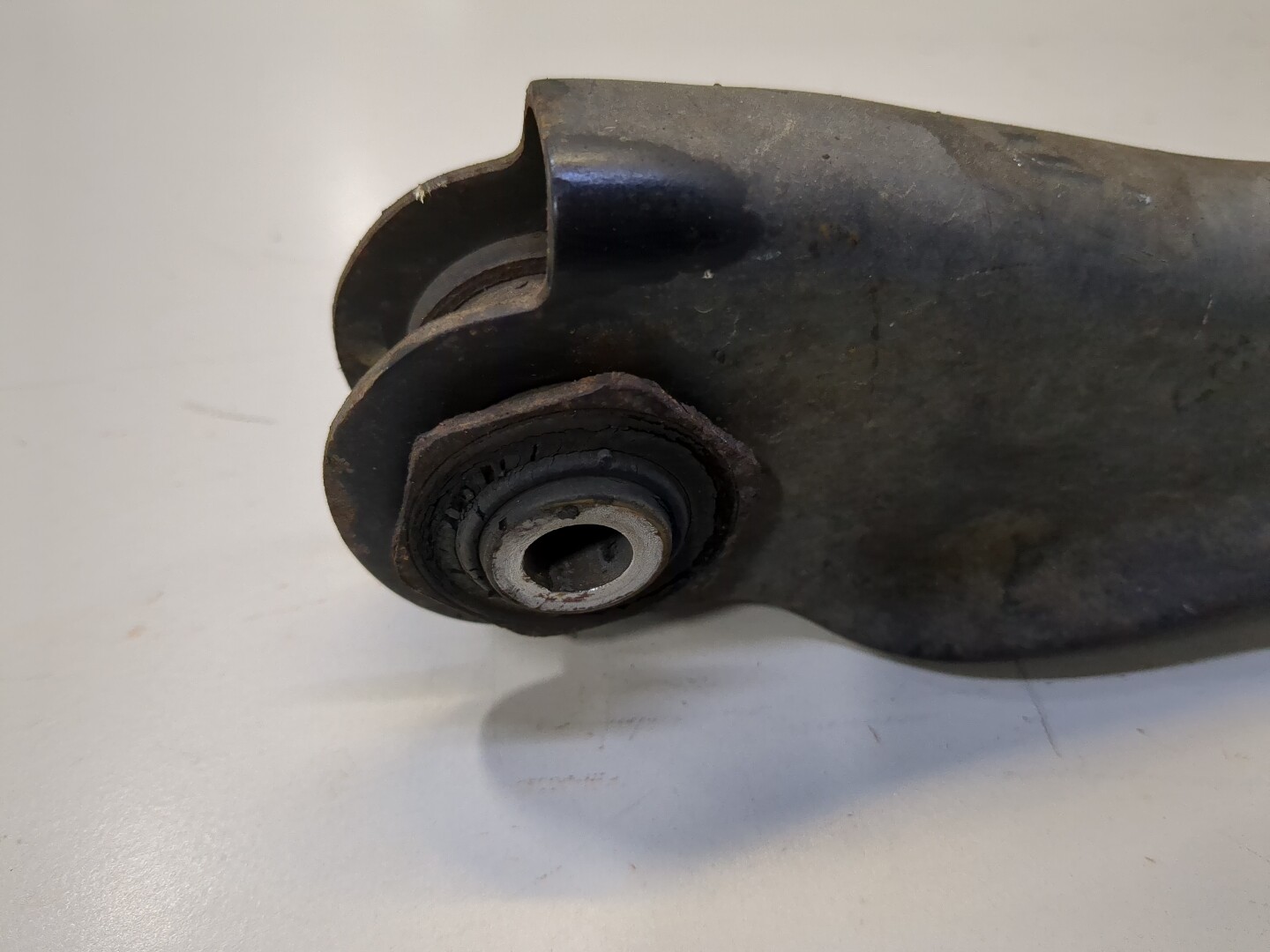 Рычаг задний