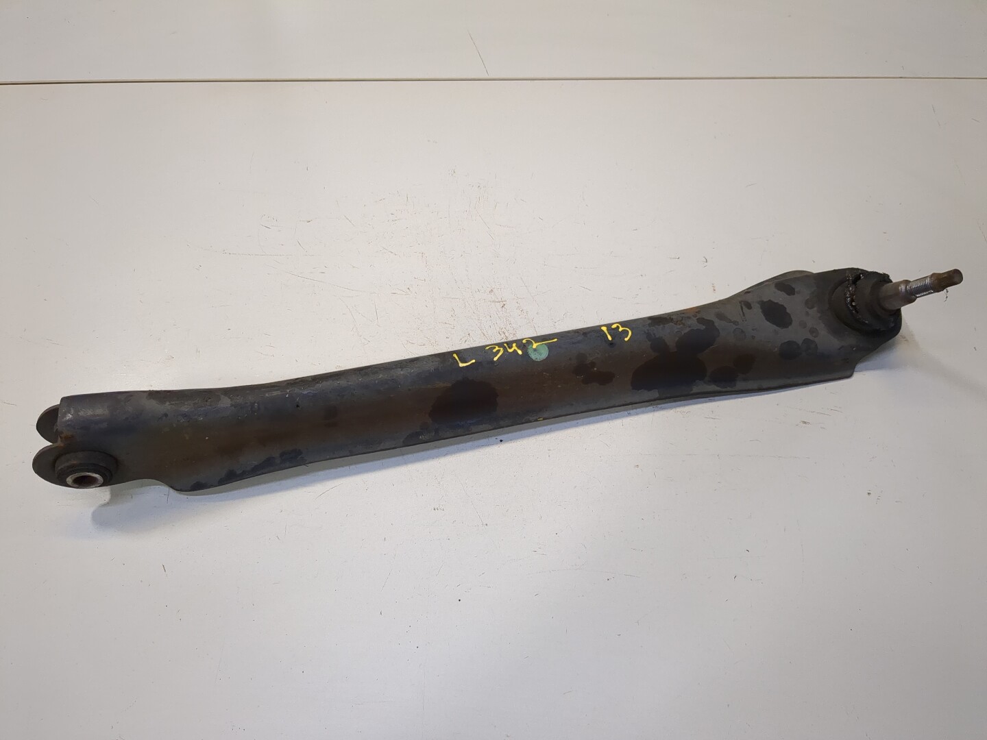 Рычаг задний