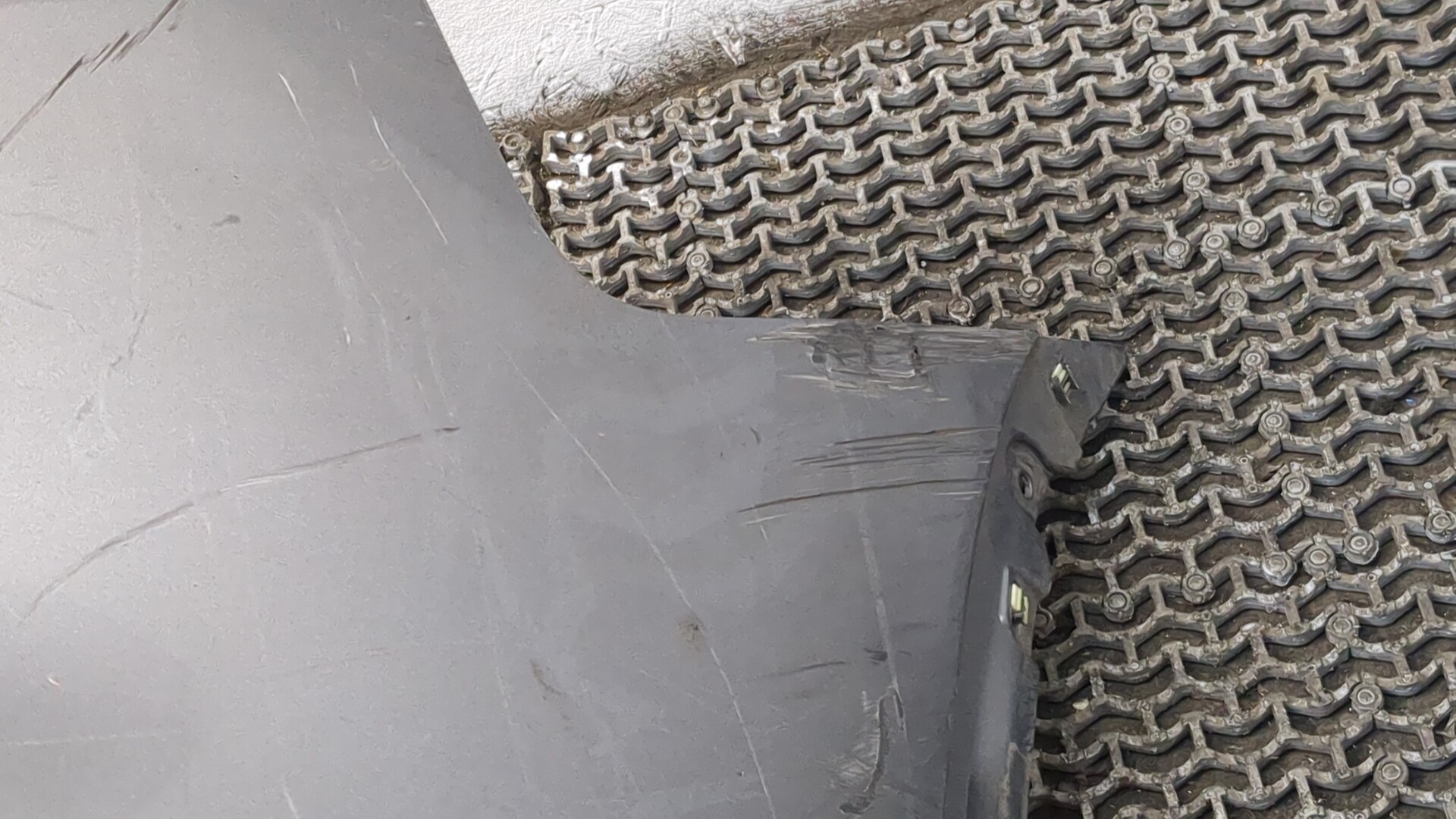 Бампер задний