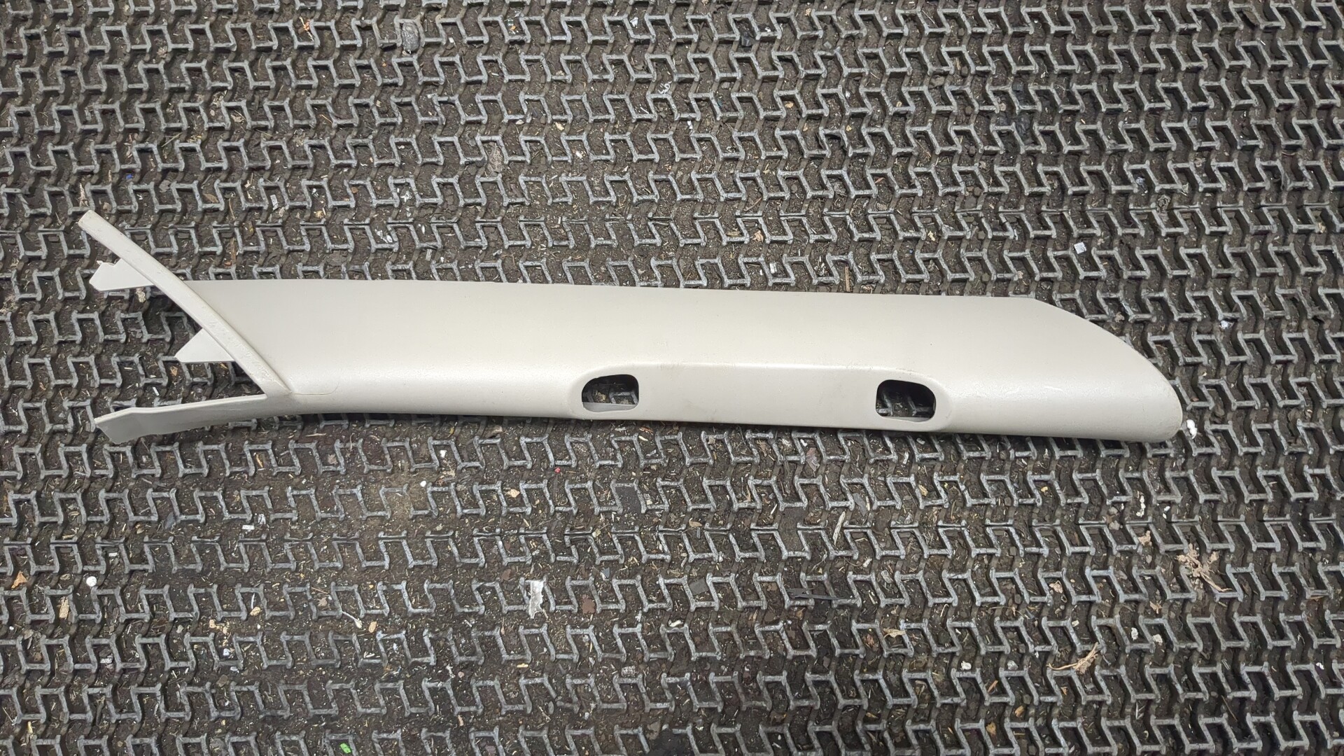 Обшивка стойки