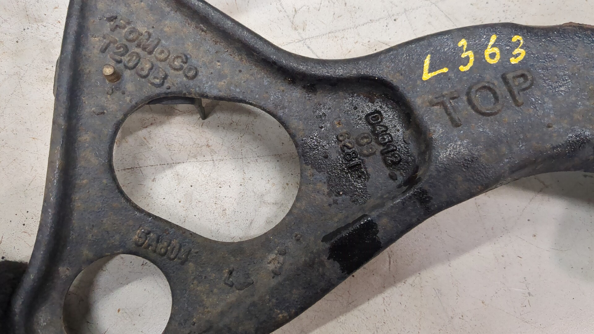 Рычаг задний левый