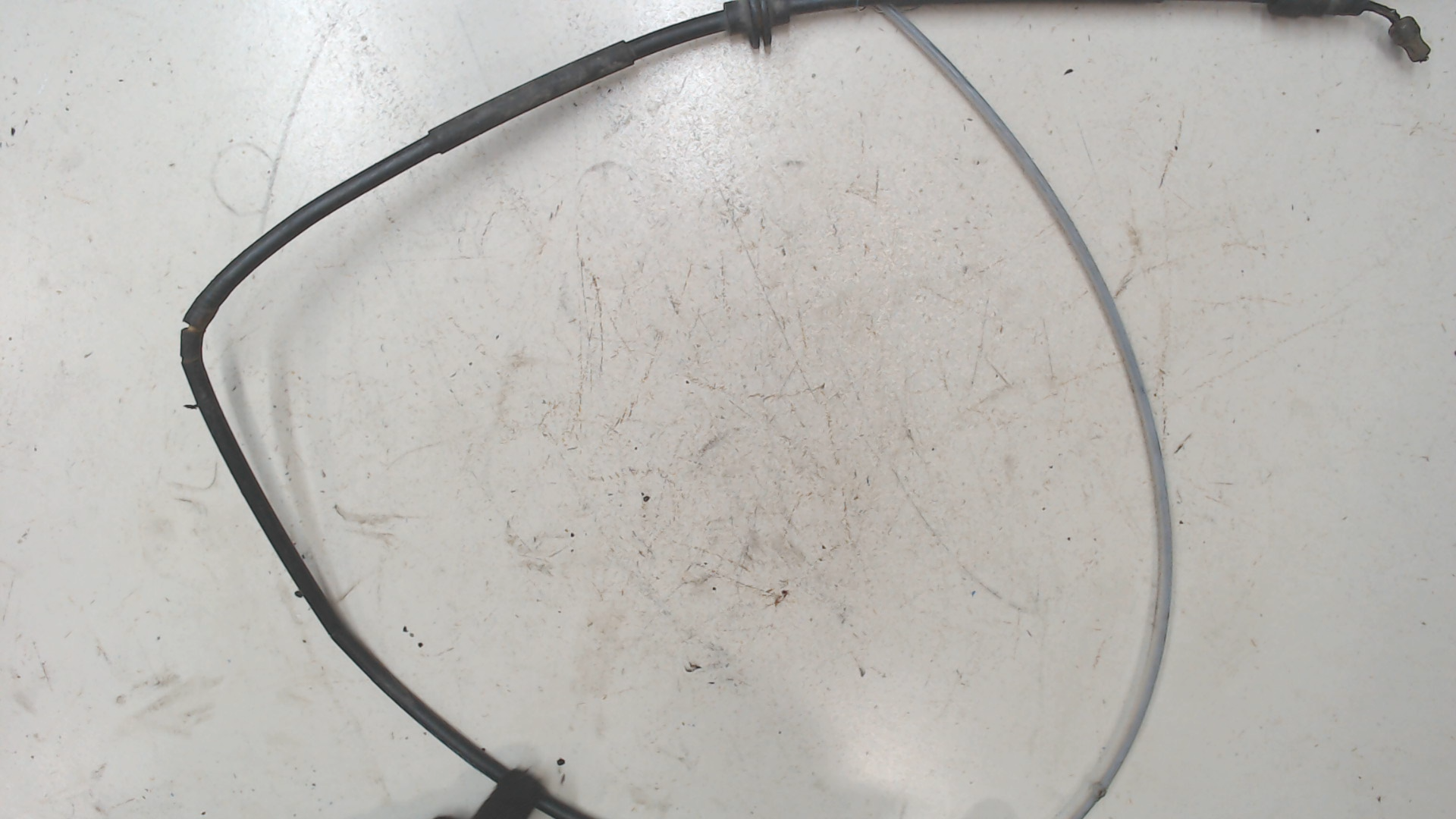 Трос стояночного тормоза