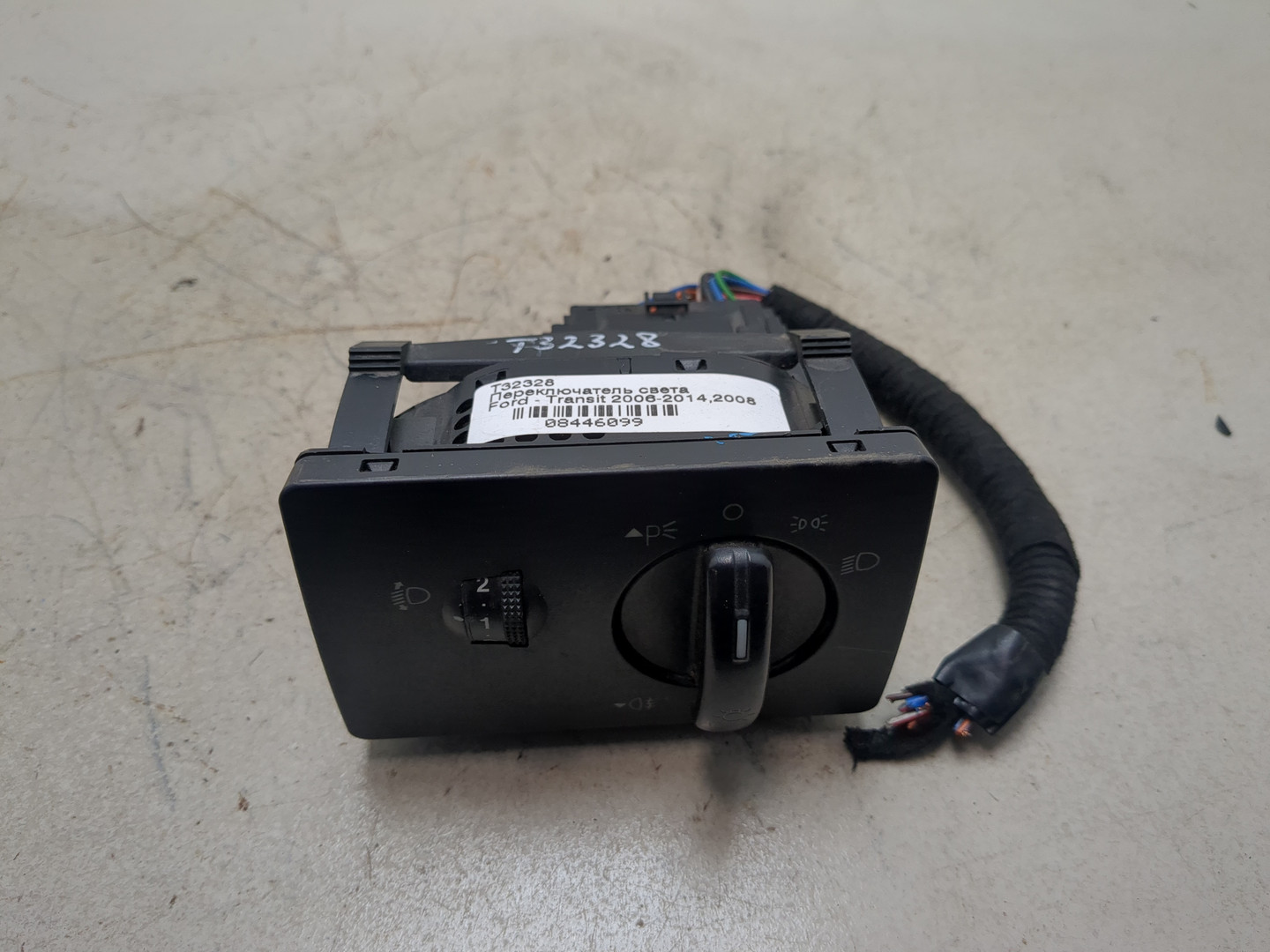 Переключатель света фар