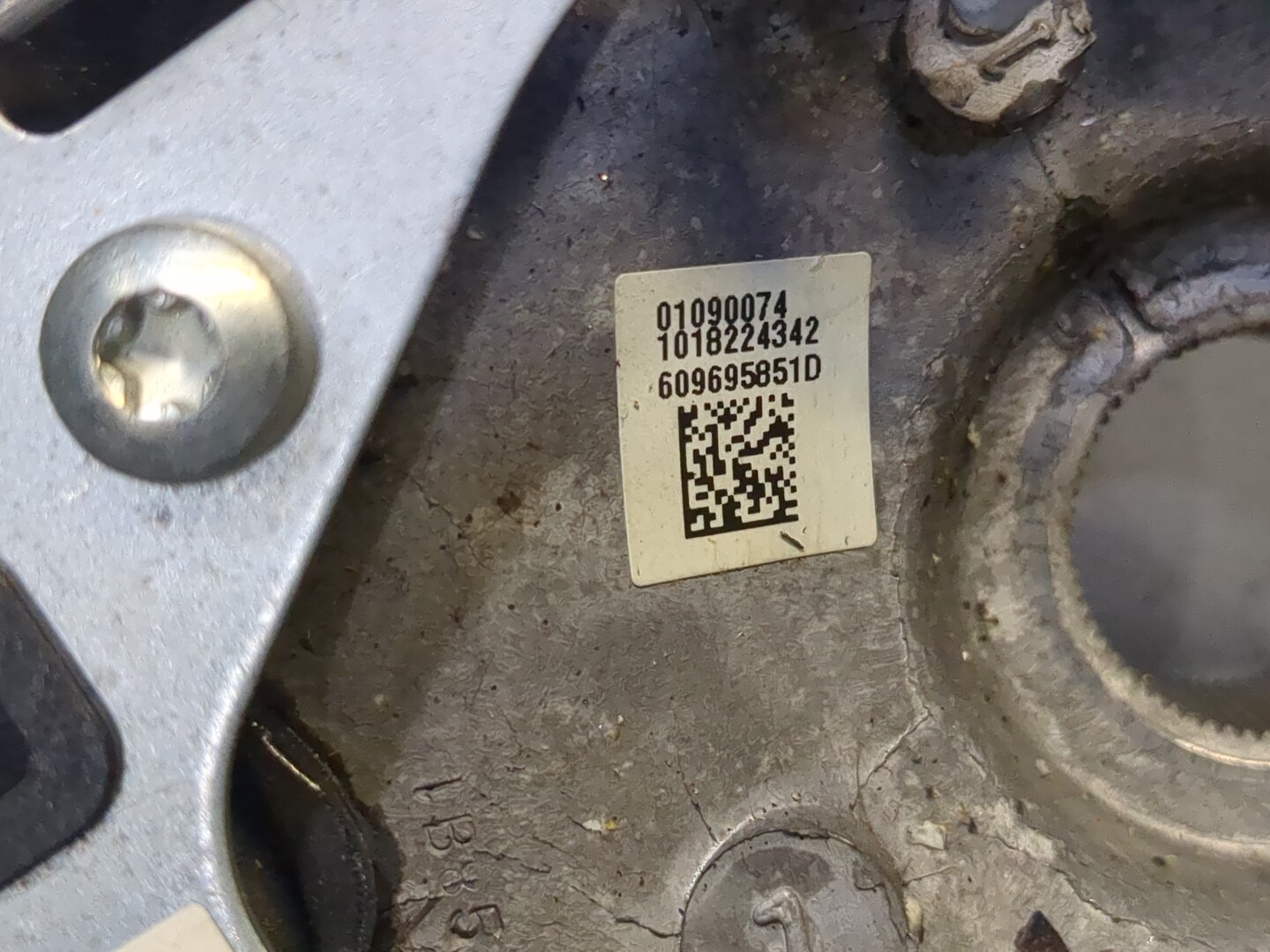 Рулевое колесо (руль)