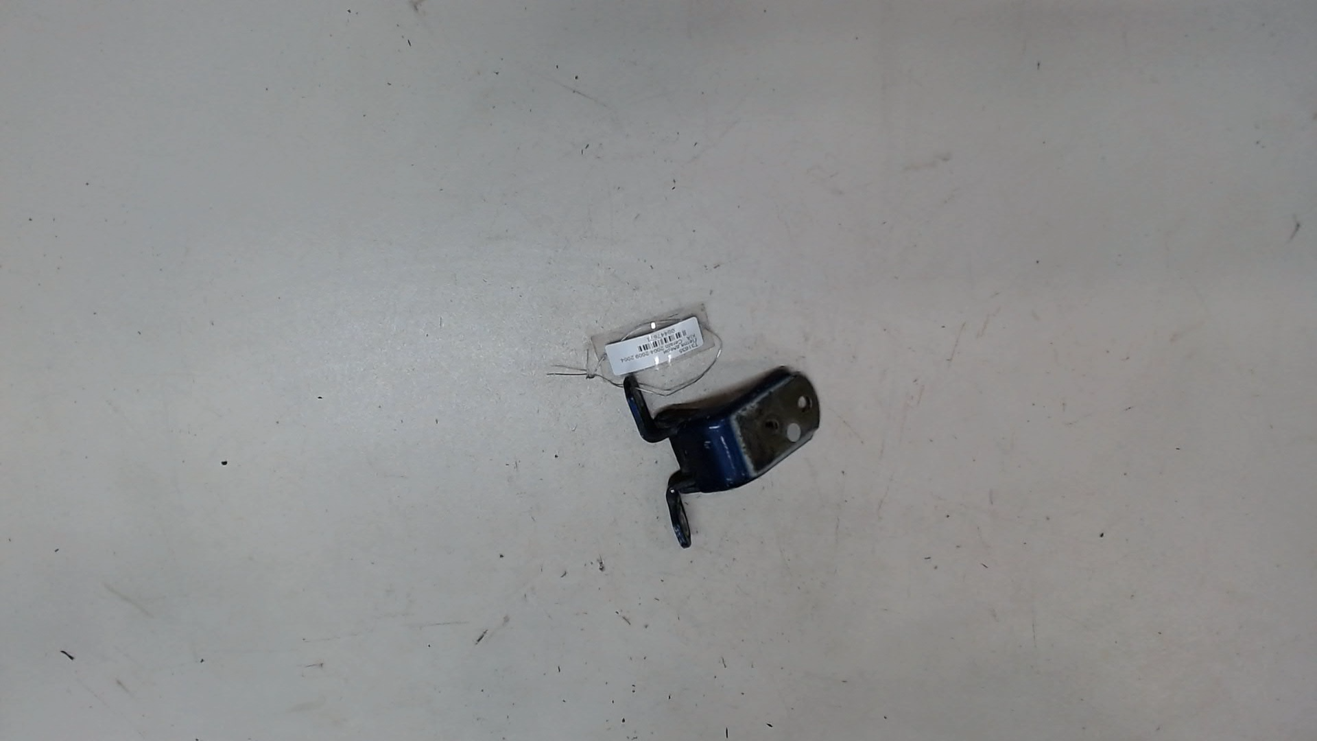 Петля двери