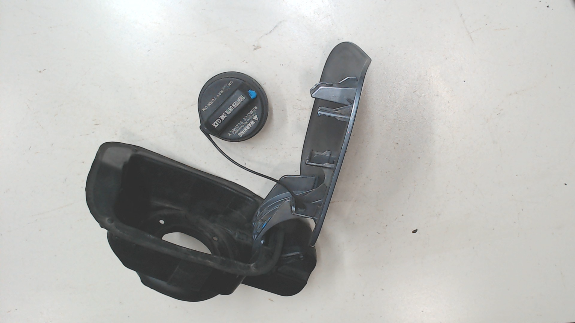 Лючок бензобака