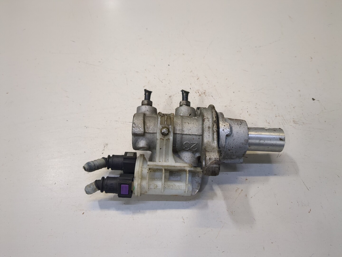 Цилиндр тормозной главный