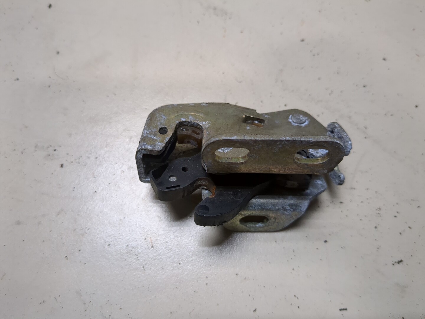 Замок двери