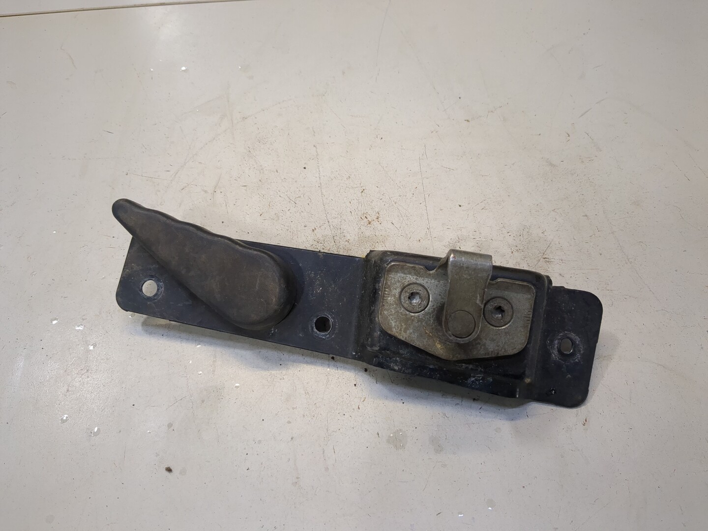 Ручка двери задней внутренняя правая