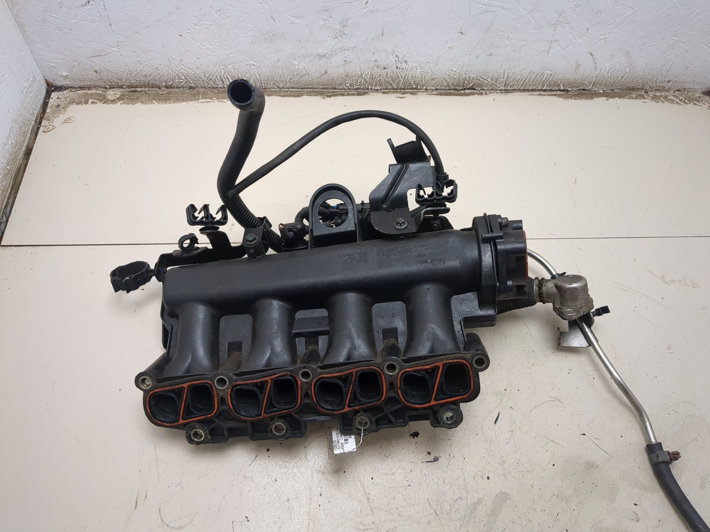 Коллектор впускной