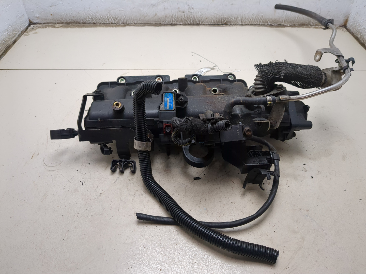 Коллектор впускной