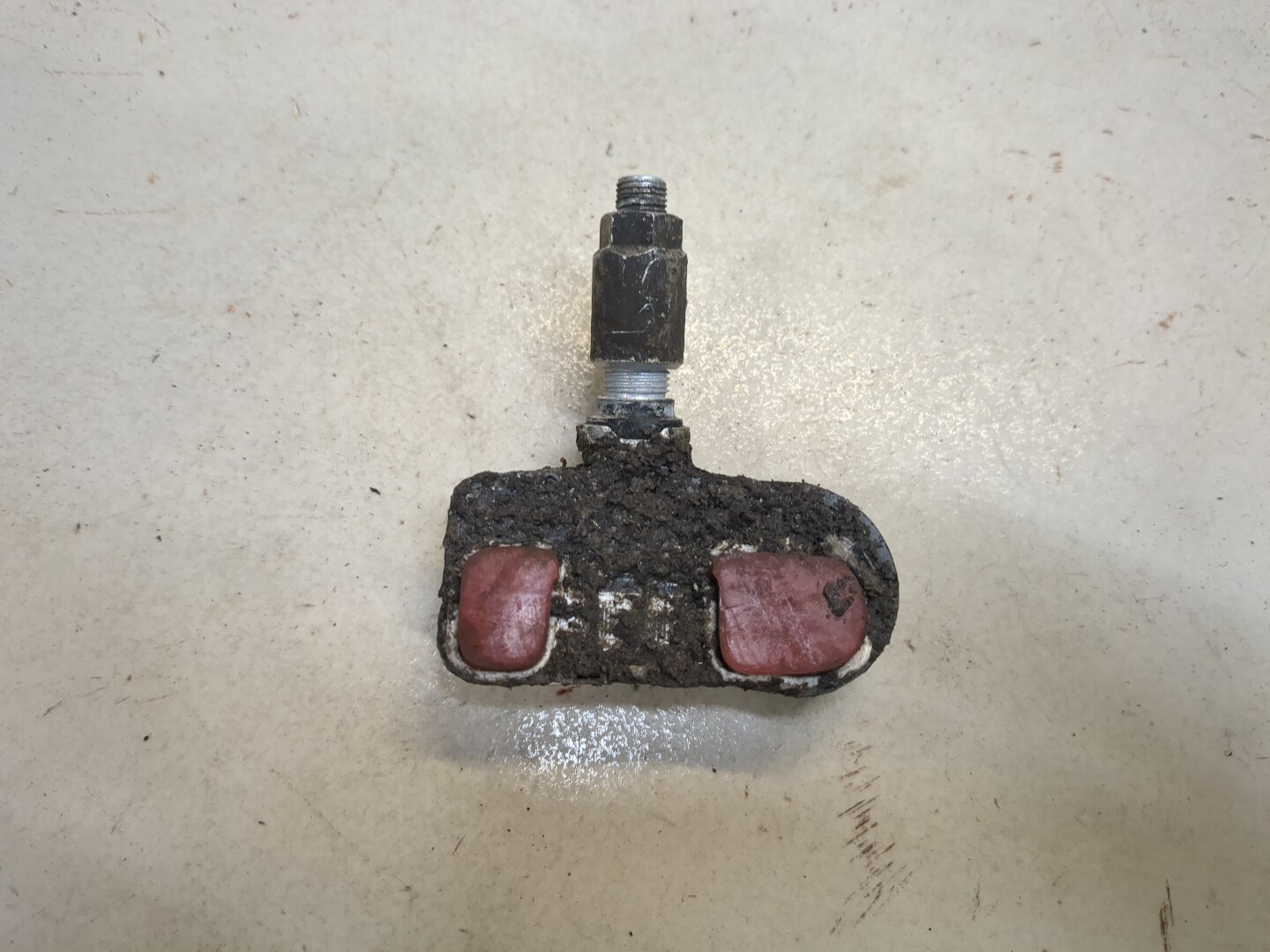 Датчик давления в шине