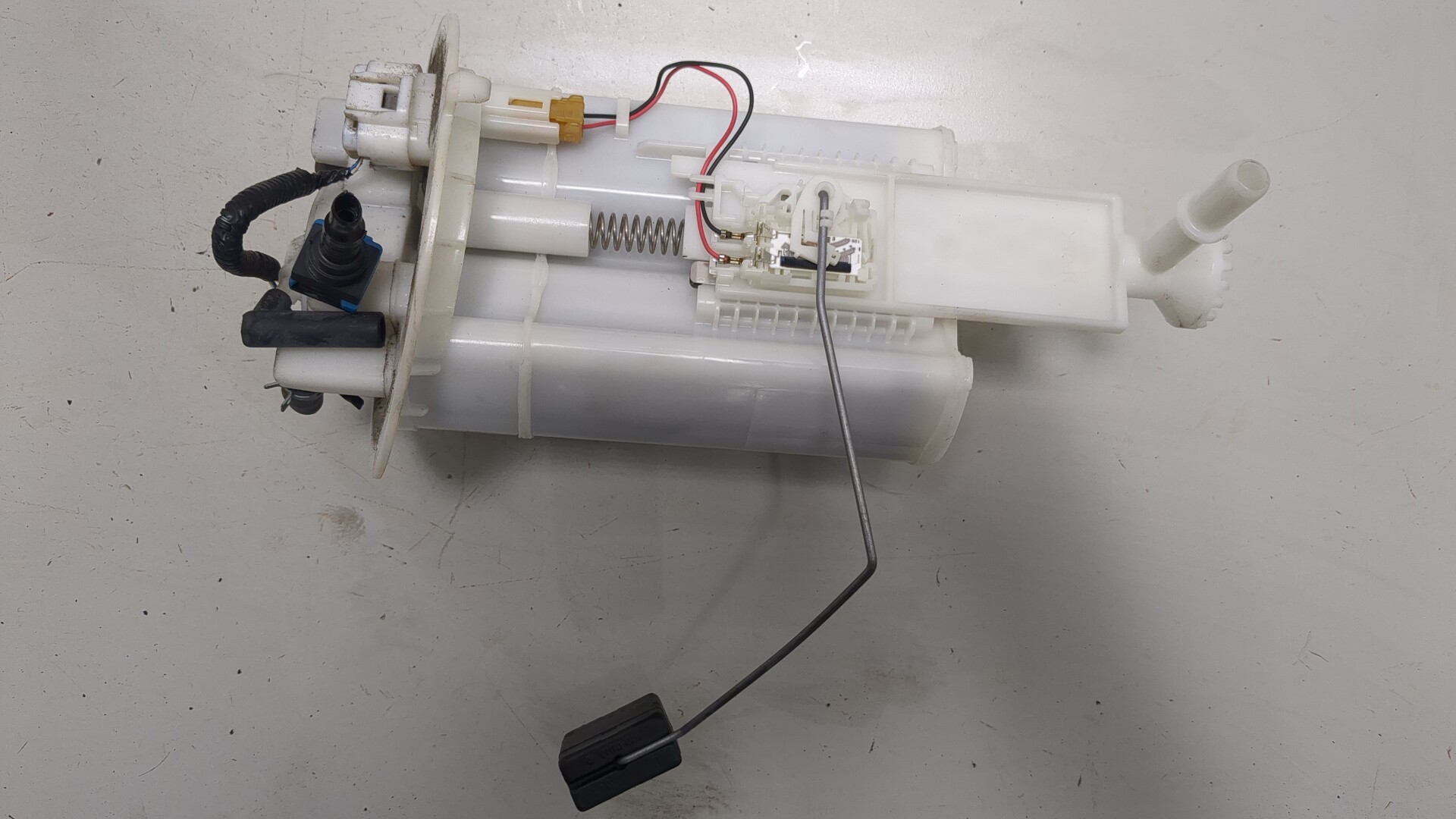 Насос топливный электрический