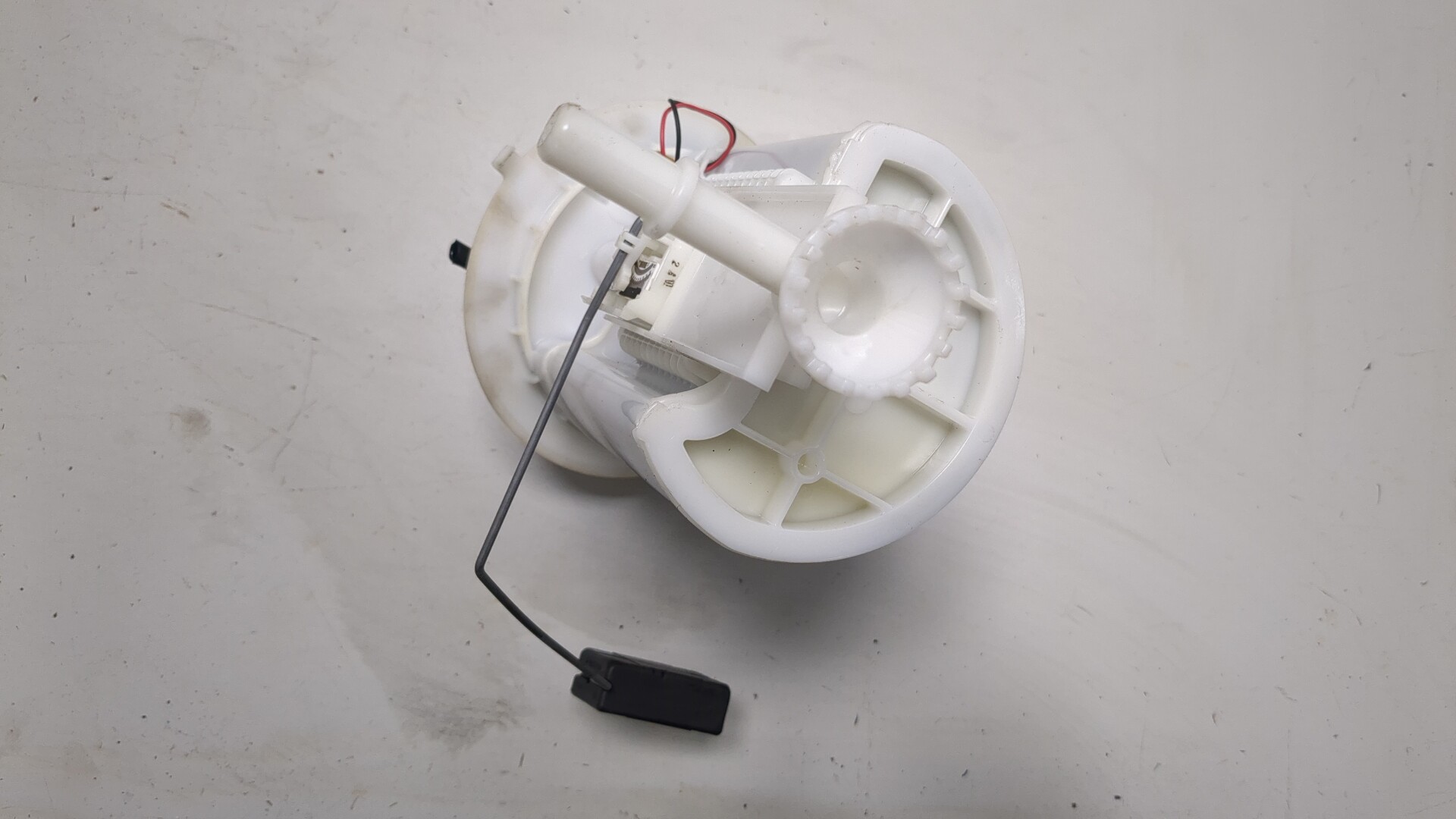 Насос топливный электрический