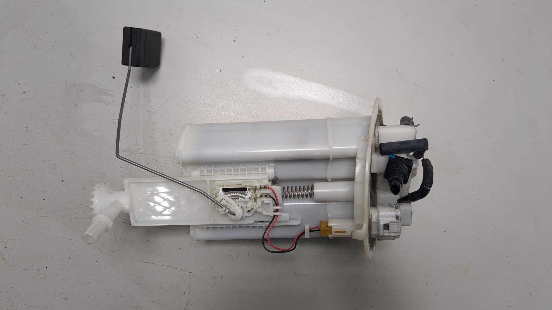 Насос топливный электрический