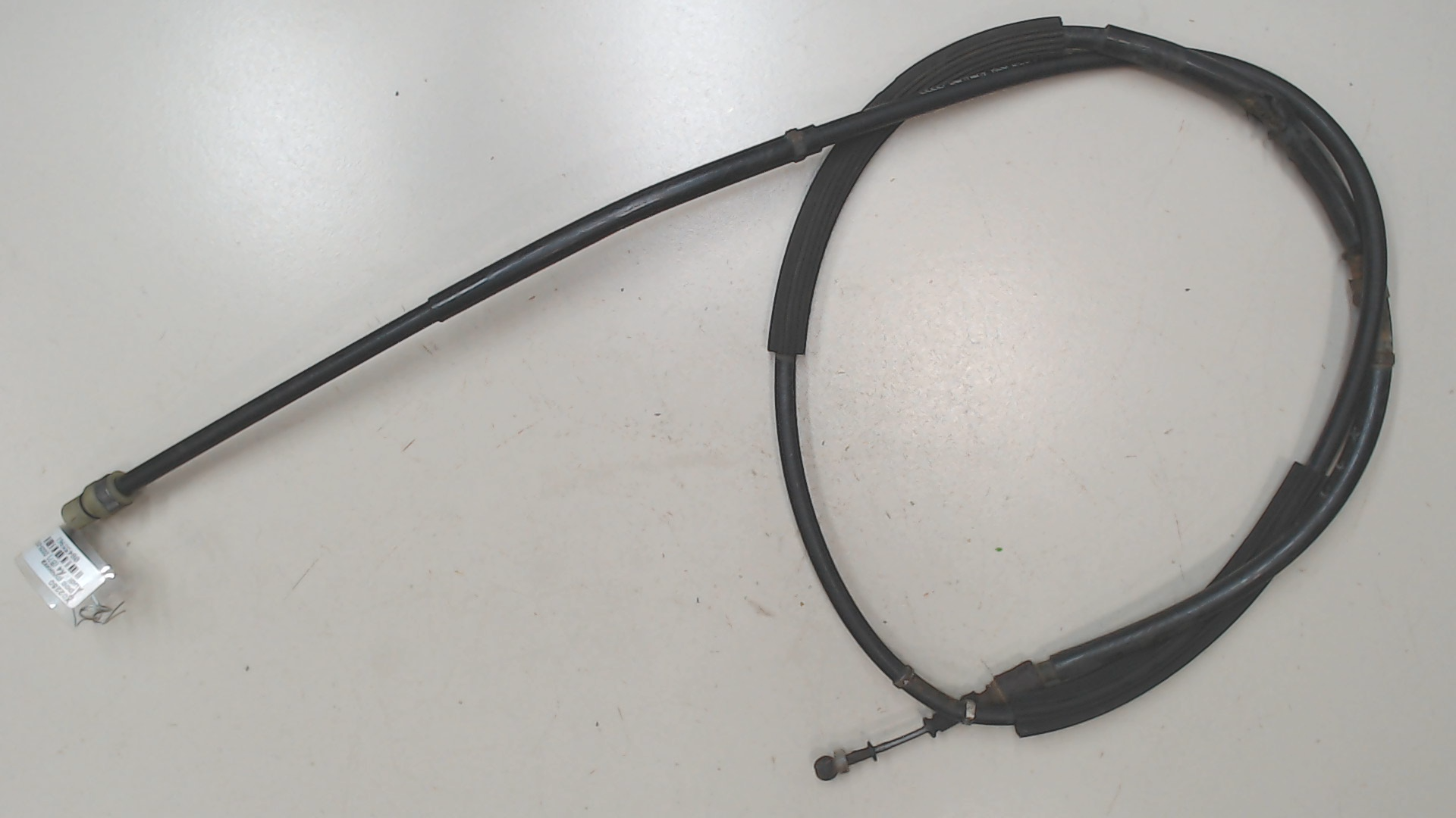 Трос стояночного тормоза