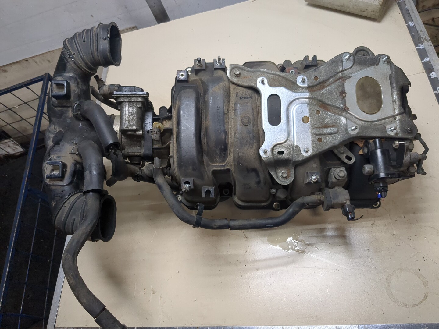 Коллектор впускной