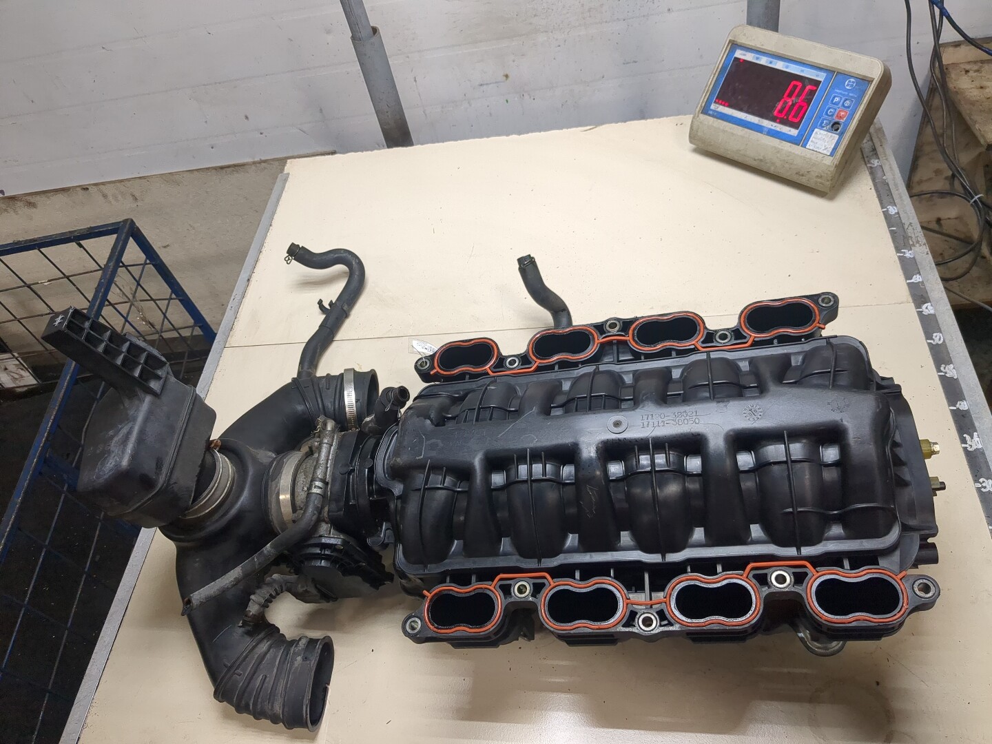 Коллектор впускной