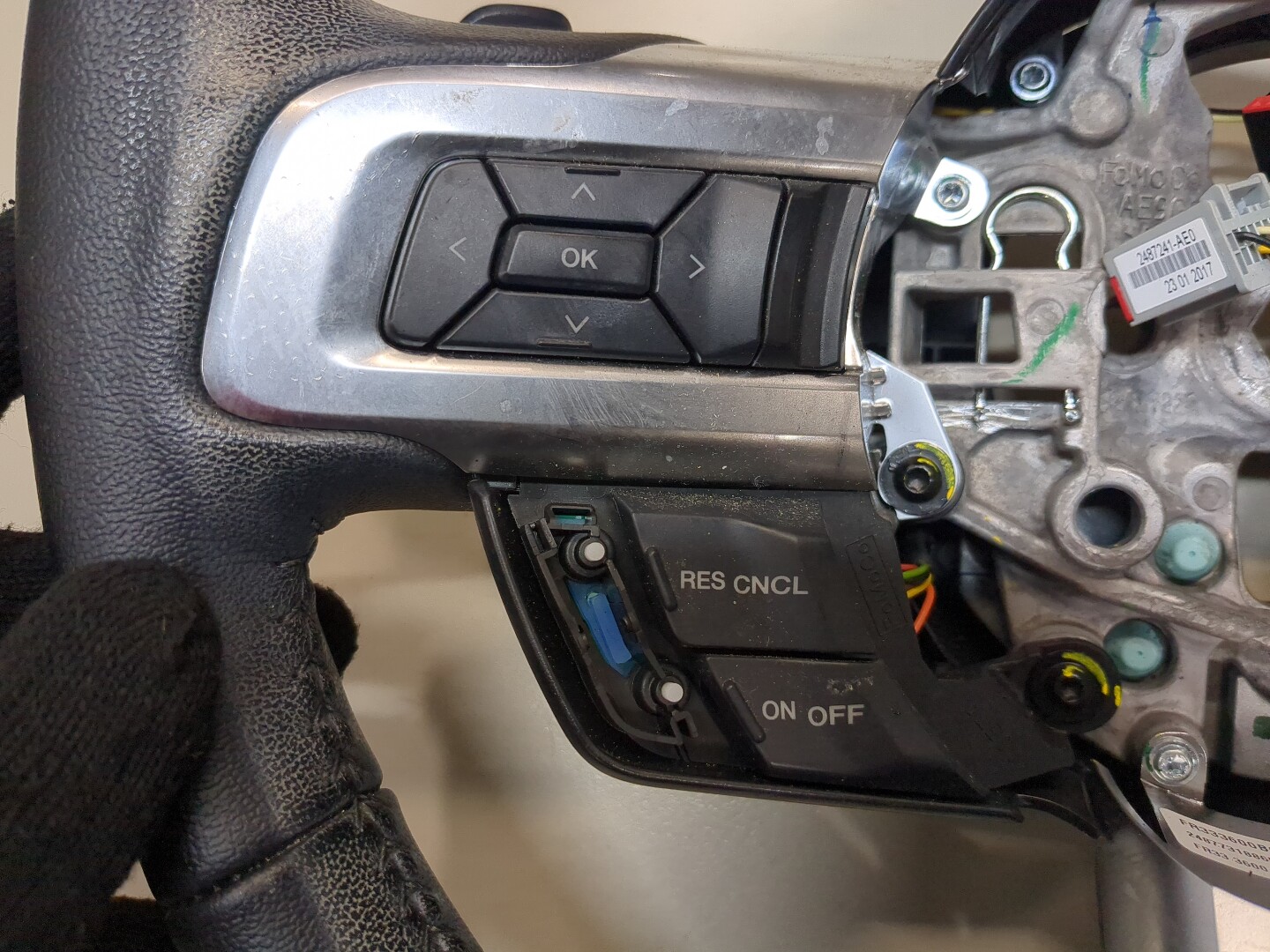 Рулевое колесо (руль)